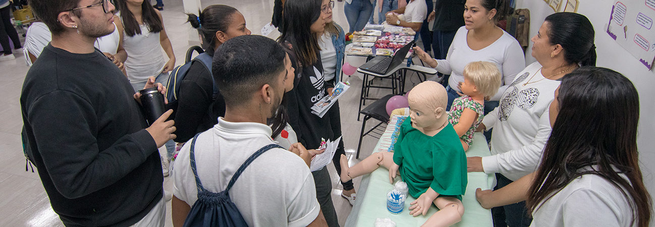 1ª Feira de Cuidados Materno Infantil