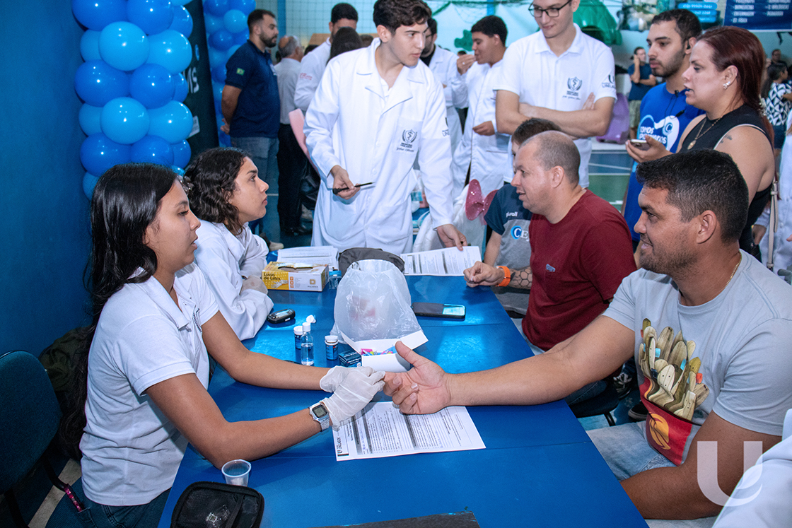 19_08_2024_Faculdade_Unilagos_participa_da_Feira_de_Profissões_no_Colégio_CEJAN_com_ações_de_saúde (13)