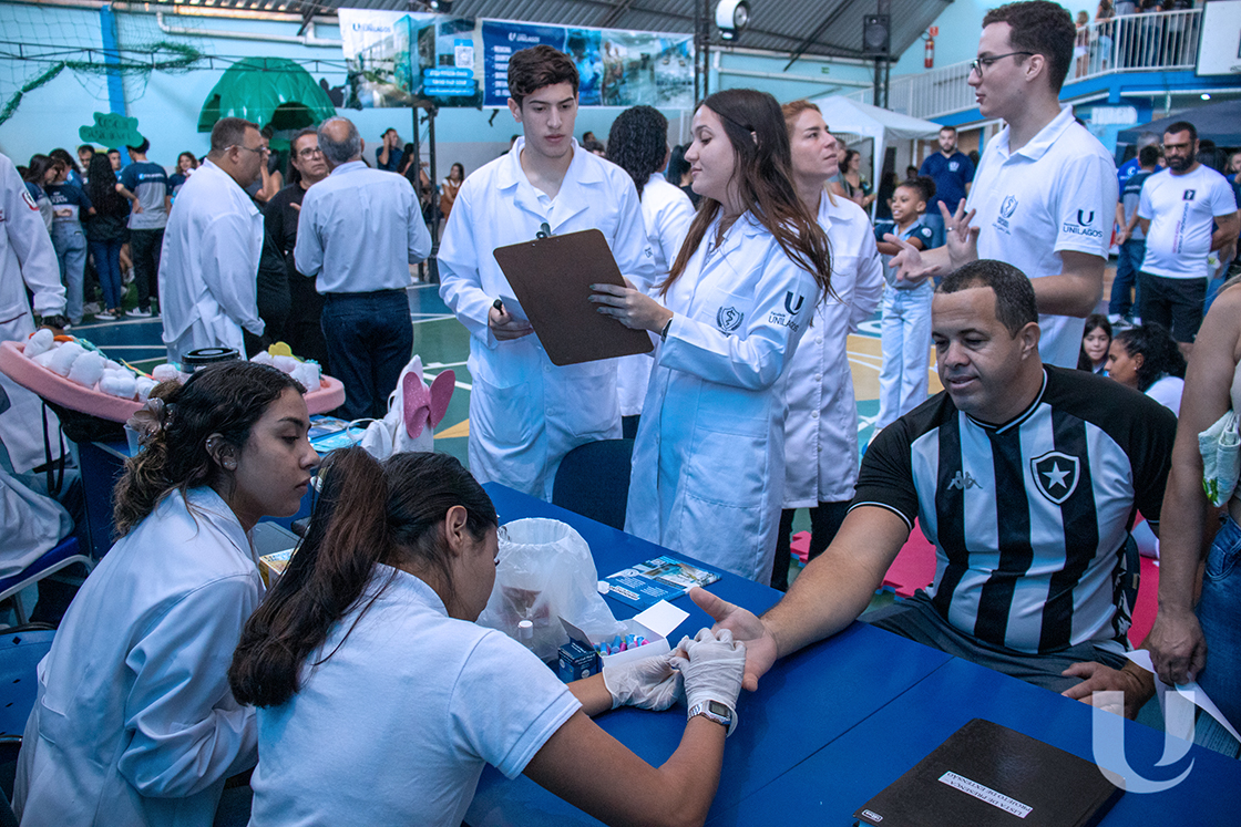 19_08_2024_Faculdade_Unilagos_participa_da_Feira_de_Profissões_no_Colégio_CEJAN_com_ações_de_saúde (15)