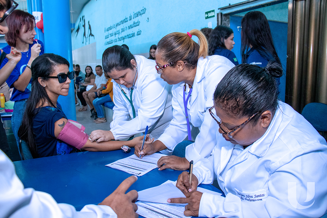 19_08_2024_Faculdade_Unilagos_participa_da_Feira_de_Profissões_no_Colégio_CEJAN_com_ações_de_saúde (4)