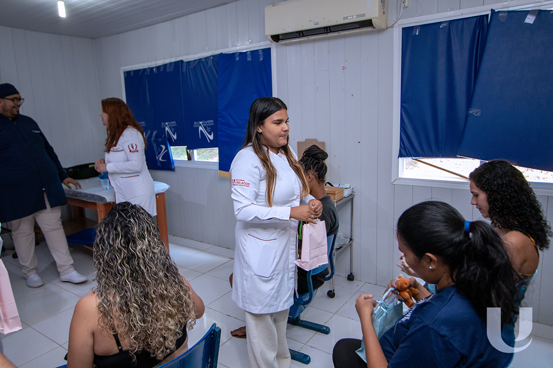13-11-2024_Alunos_de_Odontologia_levam_saúde_bucal_a_gestantes_em_Araruama (1 (10)
