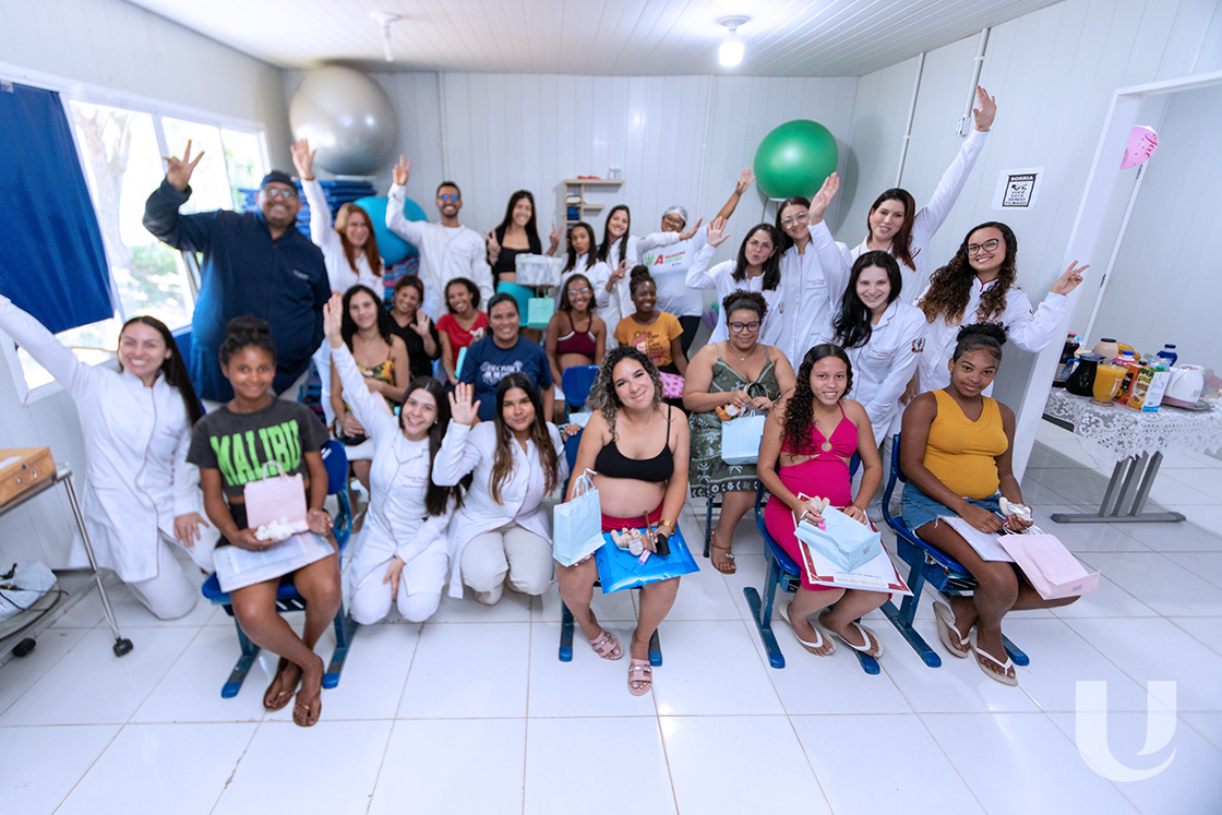 13-11-2024_Alunos_de_Odontologia_levam_saúde_bucal_a_gestantes_em_Araruama (1 (13)