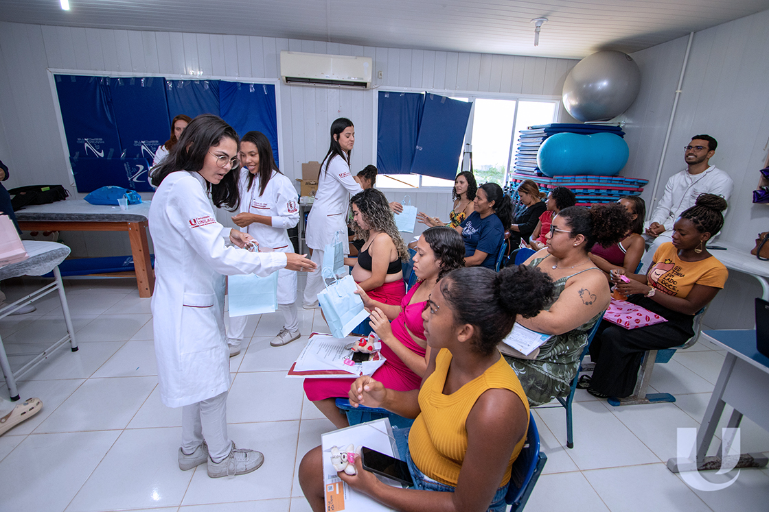 13-11-2024_Alunos_de_Odontologia_levam_saúde_bucal_a_gestantes_em_Araruama (1 (9)