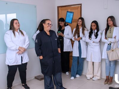 01-04-2025_Unilagos_leva_atendimento_de_Fisioterapia_aos_Bombeiros_de_Araruama (12)