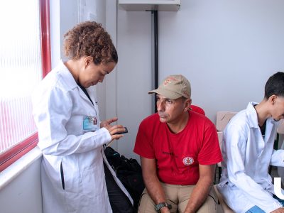01-04-2025_Unilagos_leva_atendimento_de_Fisioterapia_aos_Bombeiros_de_Araruama (20)