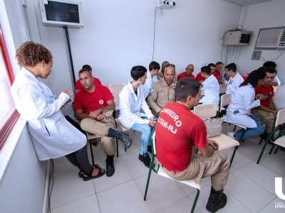 01-04-2025_Unilagos_leva_atendimento_de_Fisioterapia_aos_Bombeiros_de_Araruama (25)