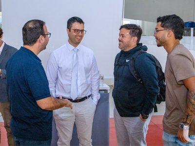 12-09-2025_Curso_de_Medicina_recebe_palestra_de_professores (13)