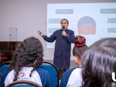 12-09-2025_Unilagos_participa_da_Expo_Profissões_20 (21)