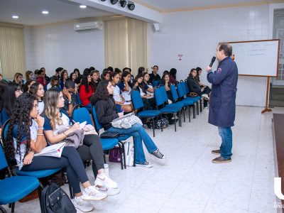 12-09-2025_Unilagos_participa_da_Expo_Profissões_20 (23)