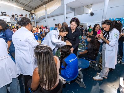 13-04-2026_Unilagos_participa_da_Feira (13)