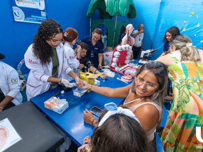 13-04-2026_Unilagos_participa_da_Feira (20)