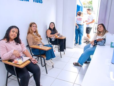 16-06-2025_Alunos_promovem_campanha_no_Dia_Mundial_do_Doador_de_Sangue (21)