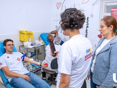 16-06-2025_Alunos_promovem_campanha_no_Dia_Mundial_do_Doador_de_Sangue (29)