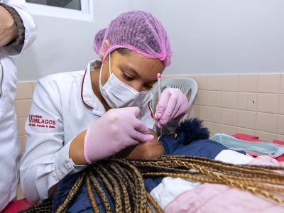 Projeto de extensão leva atendimento odontológico a crianças de São Vicente
