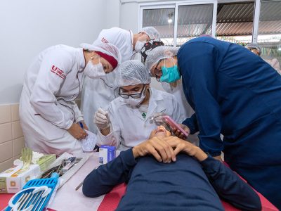Projeto de extensão leva atendimento odontológico a crianças de São Vicente