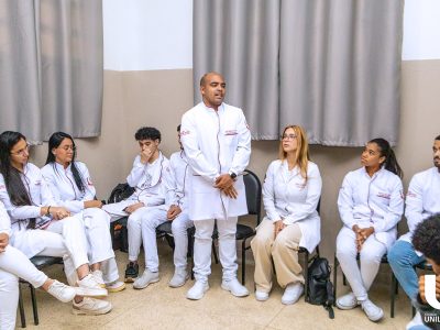 21-10-2025_Alunos_participam_do_Projeto_Maré (10)