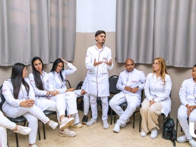 21-10-2025_Alunos_participam_do_Projeto_Maré (11)