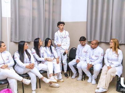 21-10-2025_Alunos_participam_do_Projeto_Maré (12)