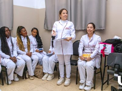 21-10-2025_Alunos_participam_do_Projeto_Maré (19)