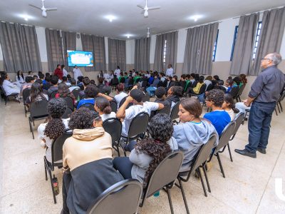 21-10-2025_Alunos_participam_do_Projeto_Maré (3)