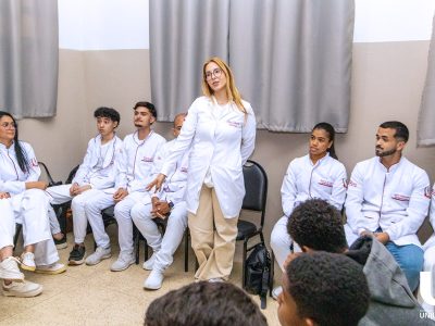 21-10-2025_Alunos_participam_do_Projeto_Maré (9)