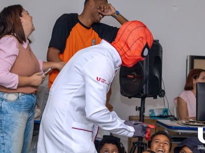 24-09-2025_Heróis_da_Saúde_Bucal_levam_edu (14)