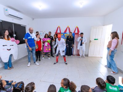 24-09-2025_Heróis_da_Saúde_Bucal_levam_edu (42)