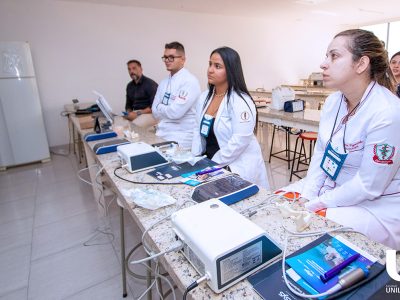 26-05-2025_III_Jornada_Odontológica_de_Araruama_reúne_estudantes_e_profissionais (1)