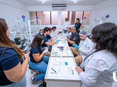 26-05-2025_III_Jornada_Odontológica_de_Araruama_reúne_estudantes_e_profissionais (24)