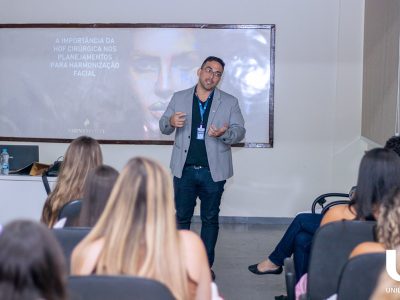 26-05-2025_III_Jornada_Odontológica_de_Araruama_reúne_estudantes_e_profissionais (69)