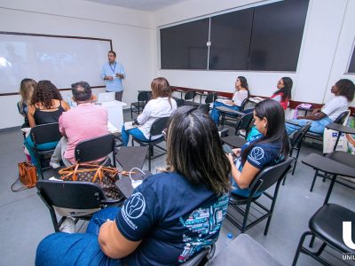 26-05-2025_III_Jornada_Odontológica_de_Araruama_reúne_estudantes_e_profissionais (73)