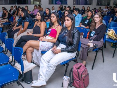 26-05-2025_III_Jornada_Odontológica_de_Araruama_reúne_estudantes_e_profissionais (83)