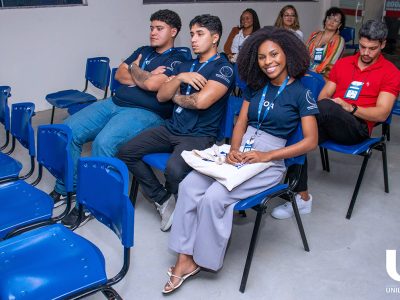 26-05-2025_III_Jornada_Odontológica_de_Araruama_reúne_estudantes_e_profissionais (85)