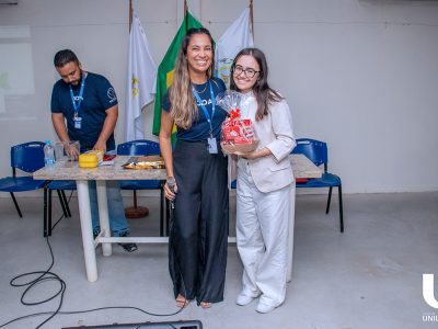 26-05-2025_III_Jornada_Odontológica_de_Araruama_reúne_estudantes_e_profissionais (99)