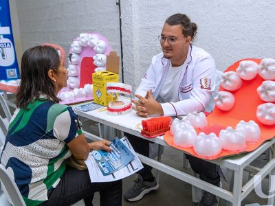 27-10-2025_Unilagos_participa_da_ação_Igreja_Aberta_Outubro_Rosa (15)