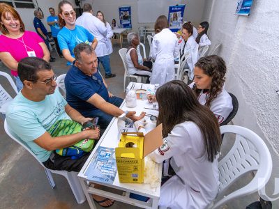 27-10-2025_Unilagos_participa_da_ação_Igreja_Aberta_Outubro_Rosa (17)