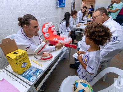 27-10-2025_Unilagos_participa_da_ação_Igreja_Aberta_Outubro_Rosa (19)