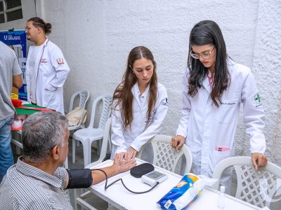 27-10-2025_Unilagos_participa_da_ação_Igreja_Aberta_Outubro_Rosa (3)