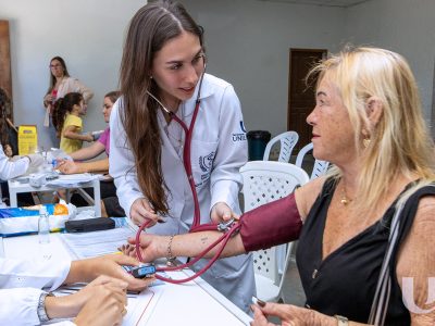 27-10-2025_Unilagos_participa_da_ação_Igreja_Aberta_Outubro_Rosa (43)