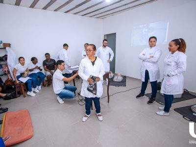 28-05-2025_Acadêmicos_de_Enfermagem_da_Unilagos_realizam (44)