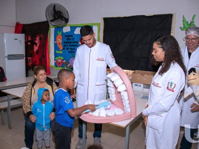 28_08_2024_Unilagos_realiza_ação_de_saúde_bucal_em_São_Pedro_da_Aldeia (3)