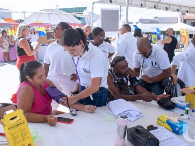 30-03-2025_Movimento_Saúde_leva_cuidado_e_informação_à_comunidade_na_Praça_Mataruna (16)