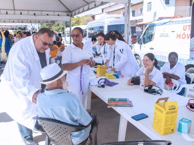 30-03-2025_Movimento_Saúde_leva_cuidado_e_informação_à_comunidade_na_Praça_Mataruna (2)