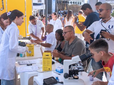 30-03-2025_Movimento_Saúde_leva_cuidado_e_informação_à_comunidade_na_Praça_Mataruna (33)