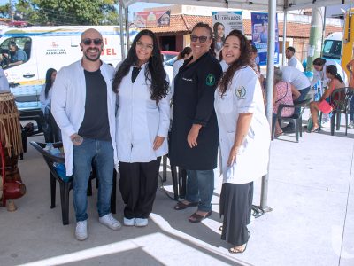 30-03-2025_Movimento_Saúde_leva_cuidado_e_informação_à_comunidade_na_Praça_Mataruna (8)
