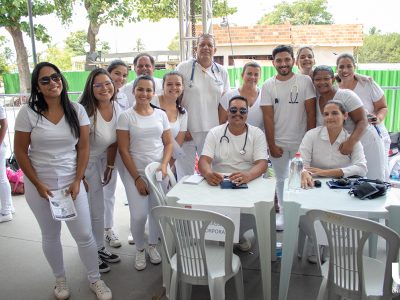Alunos-de-Enfermagem-fazem-ação-no-Dia-Internacional-da-Mulher (3)