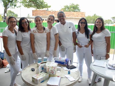 Alunos-de-Enfermagem-fazem-ação-no-Dia-Internacional-da-Mulher (7)